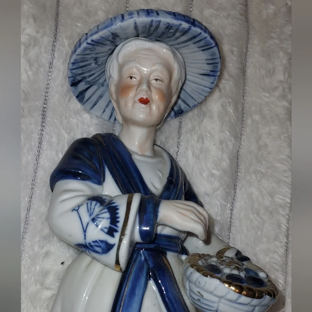 Blue And White Chinese Porcelain Figurines